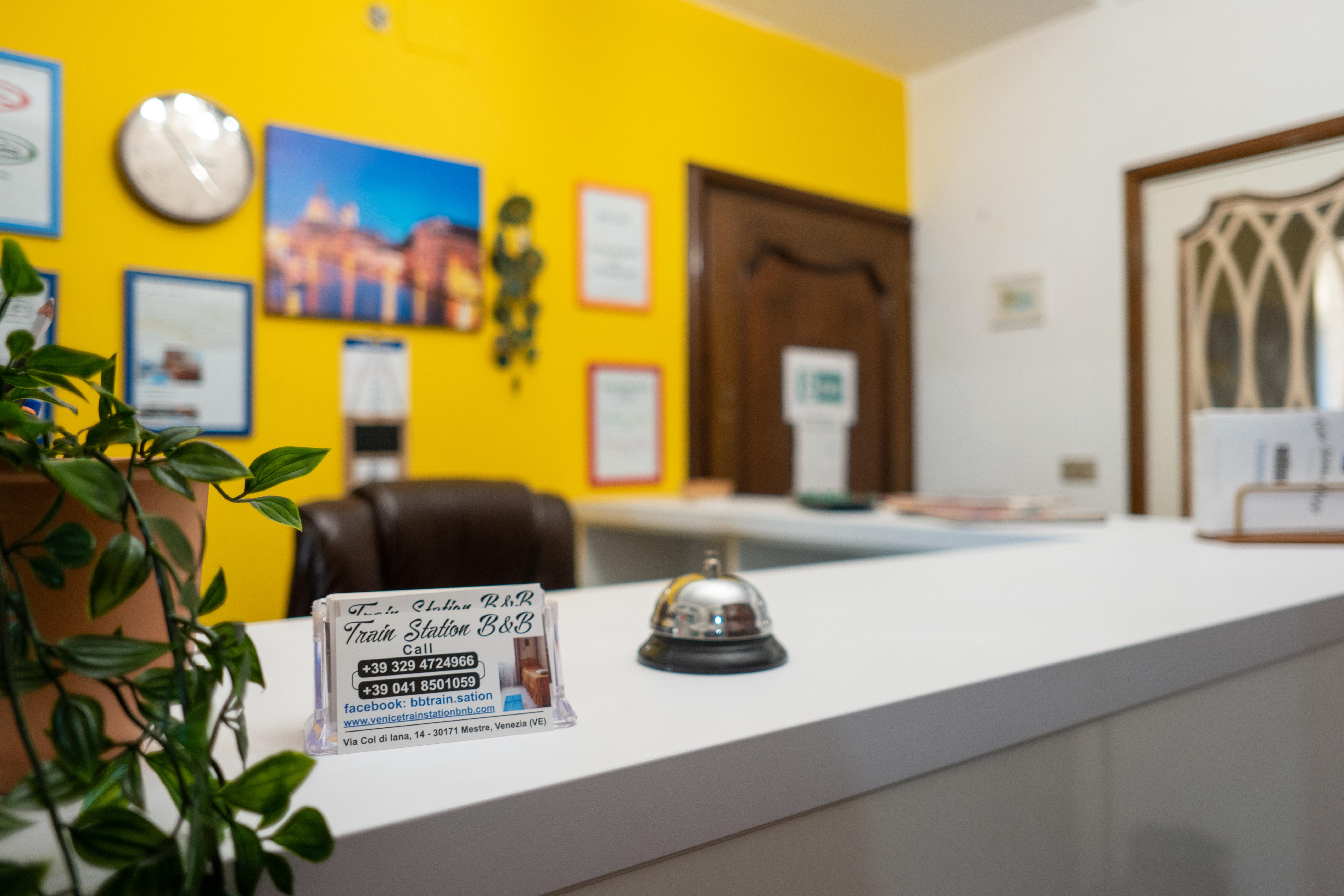 Guest House Train Station Venice - Atika & Atif Mestre Exterior foto